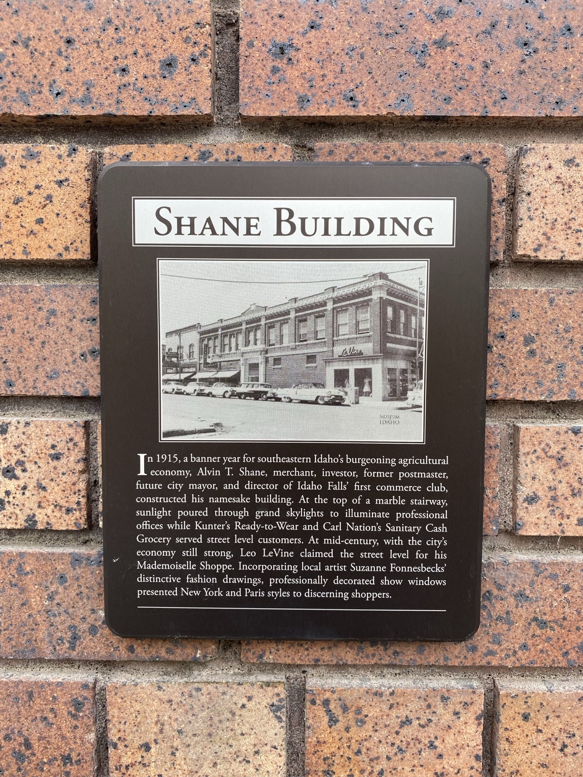 Historic Shane Building plaque describing the building's 1915 construction